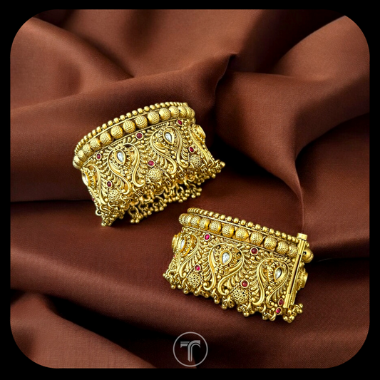 The Avinika Bangles