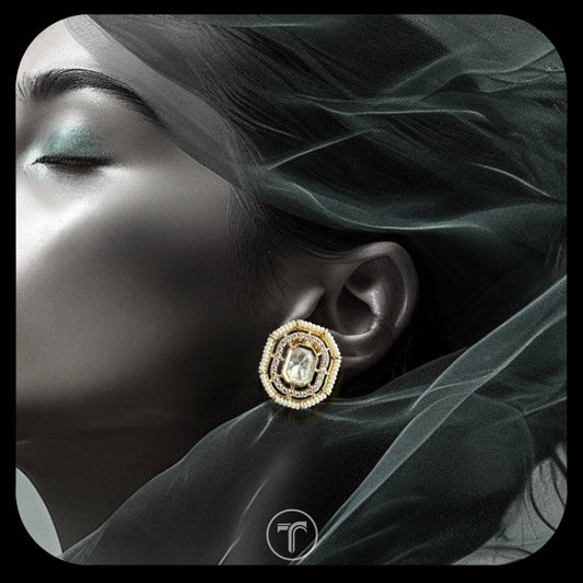 The Varunya Earstuds