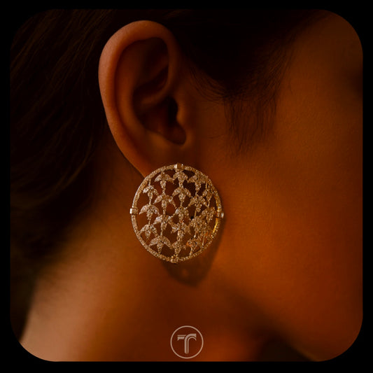 The Kyrina Oversized Ear Studs