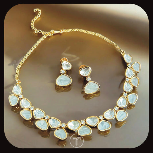 The Acyuta Necklace Set