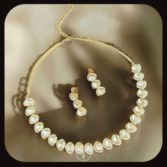 The Ravistha Necklace Set