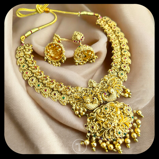 The Ambrosia Necklace Set